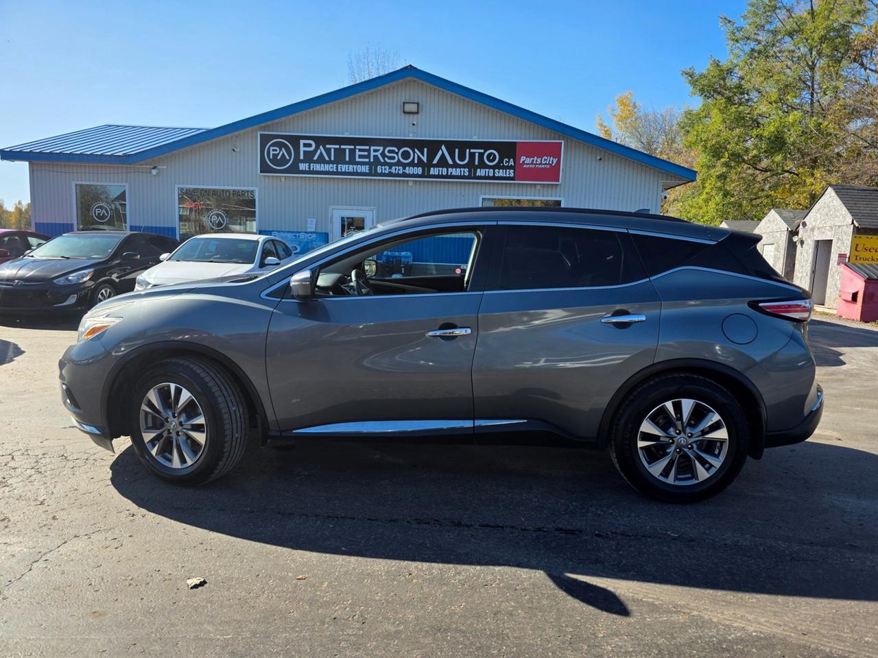 2017 Nissan Murano SL Photo1