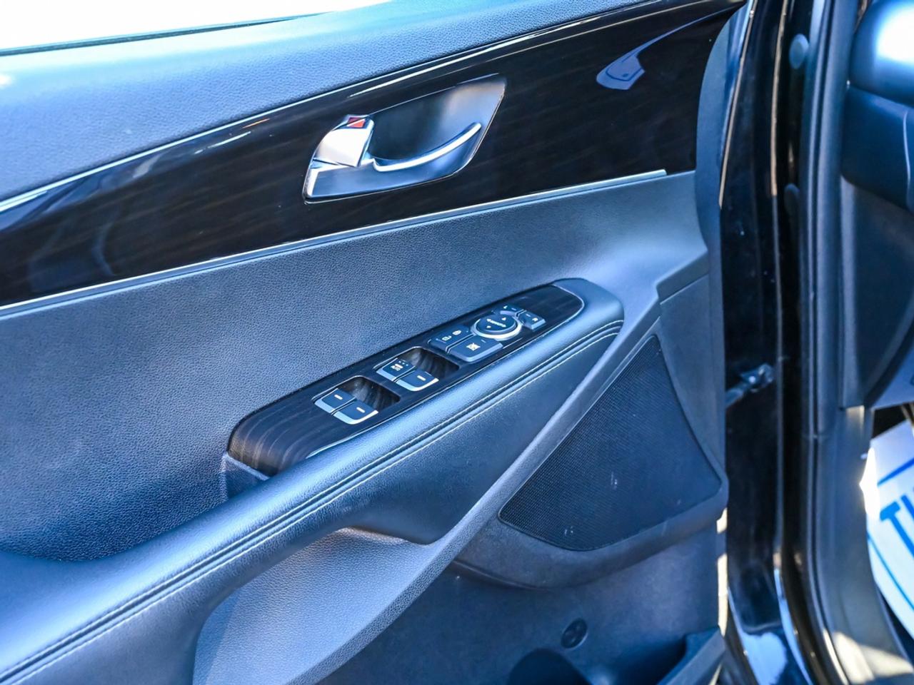 2020 Kia Sorento LX Photo