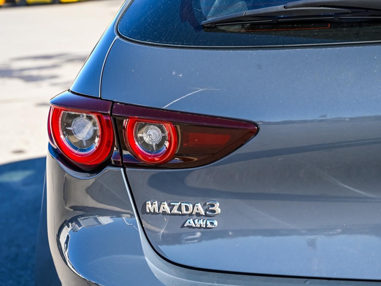 2023 Mazda MAZDA3 SPORT GT Photo