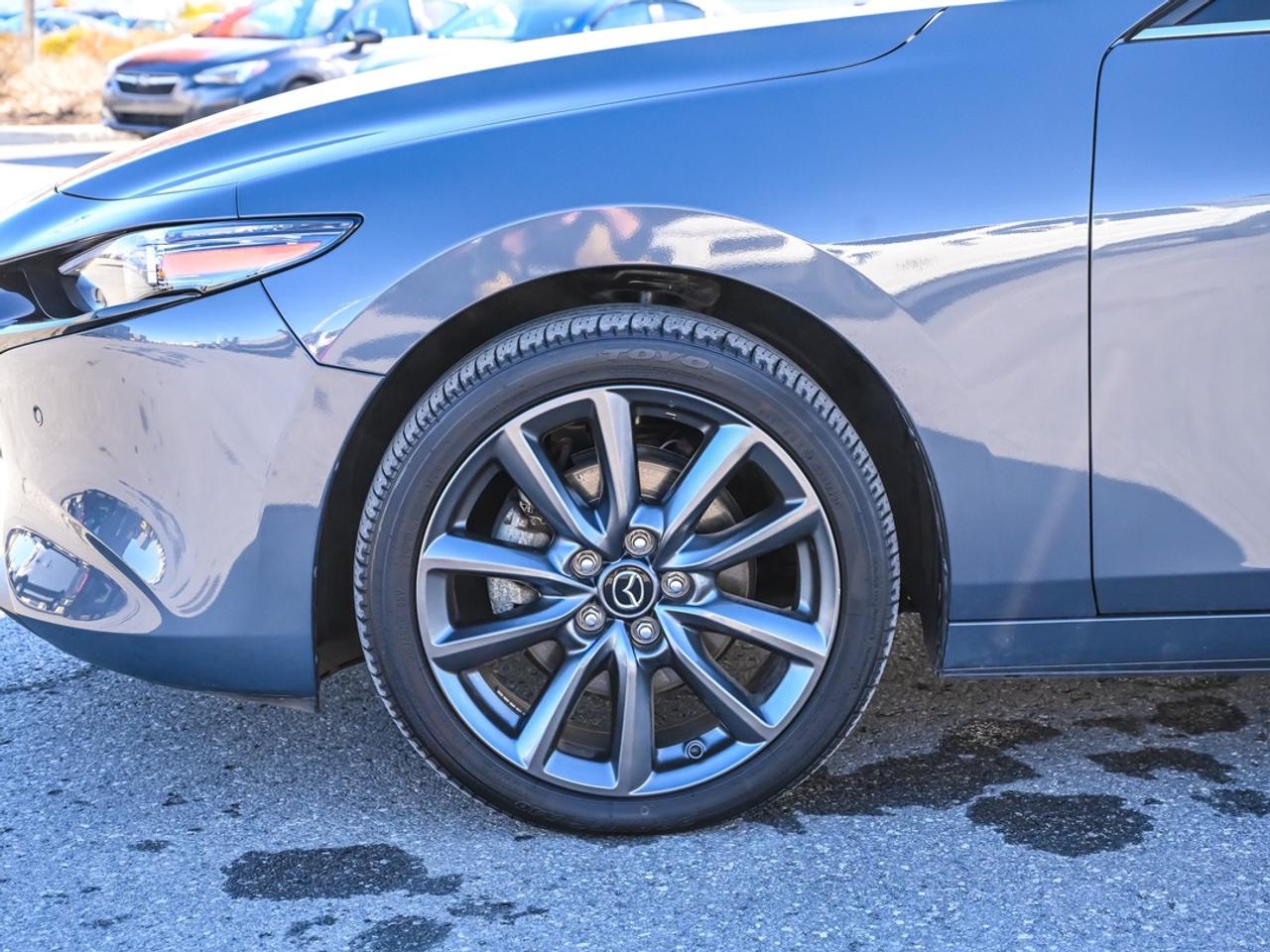 2023 Mazda MAZDA3 SPORT GT Photo