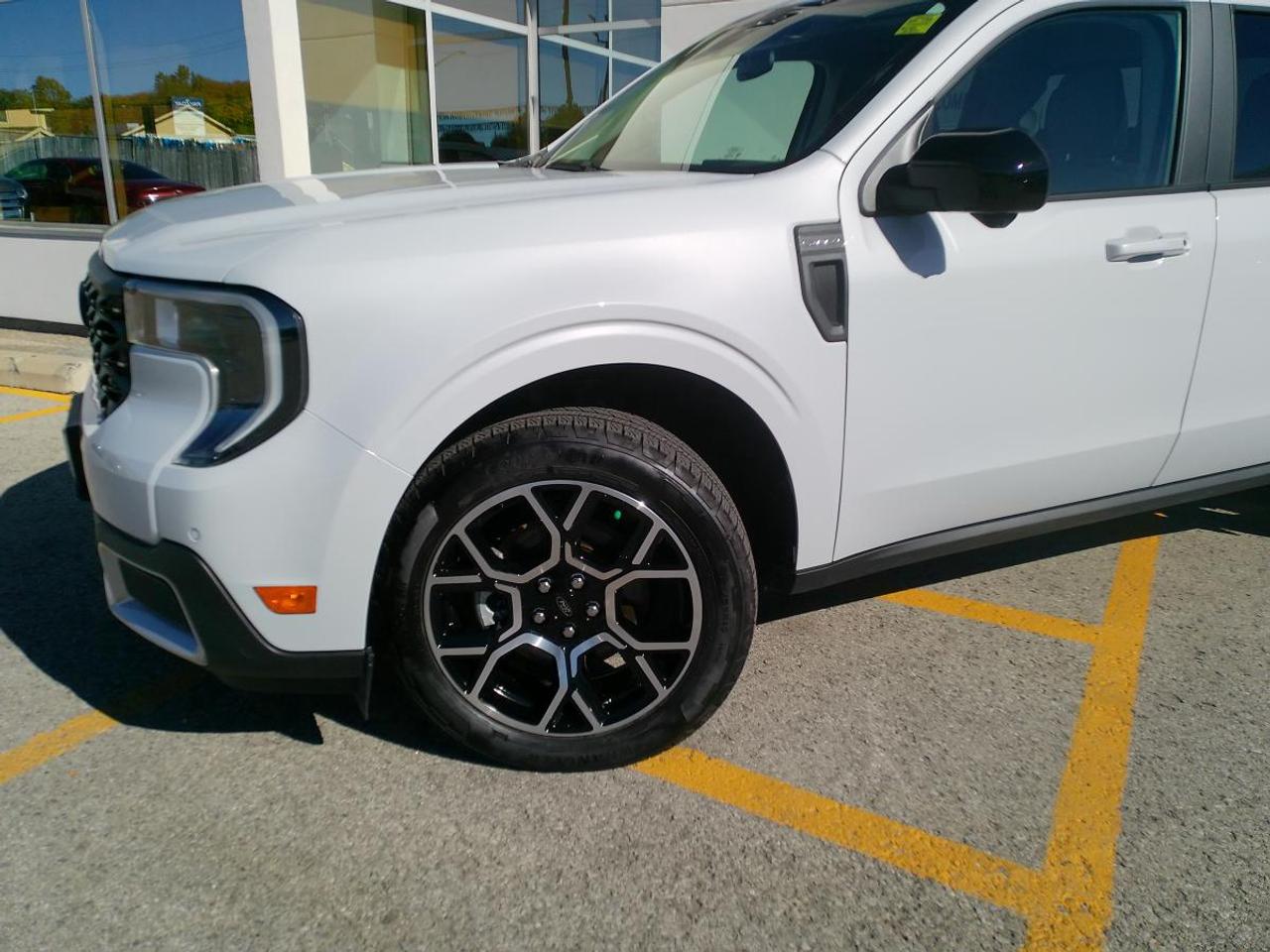 2025 Ford Maverick Lariat Photo