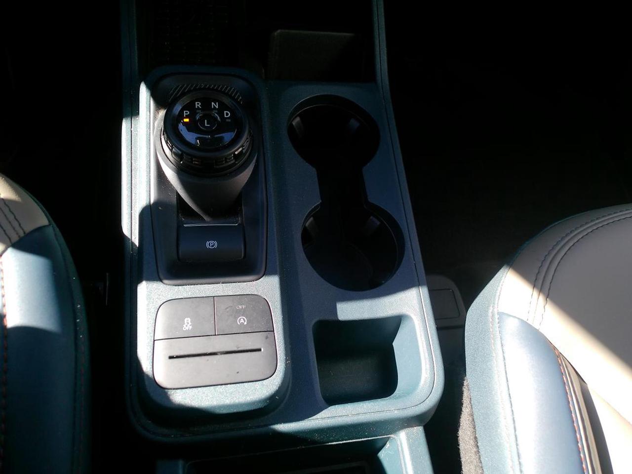 2025 Ford Maverick Lariat Photo