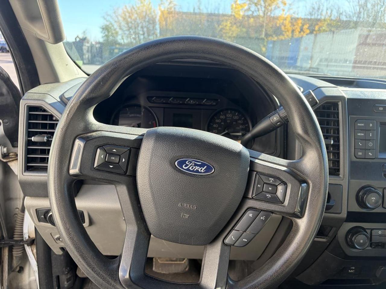 2020 Ford F-550 4X2 CHASSIS CAB DRW/ Photo