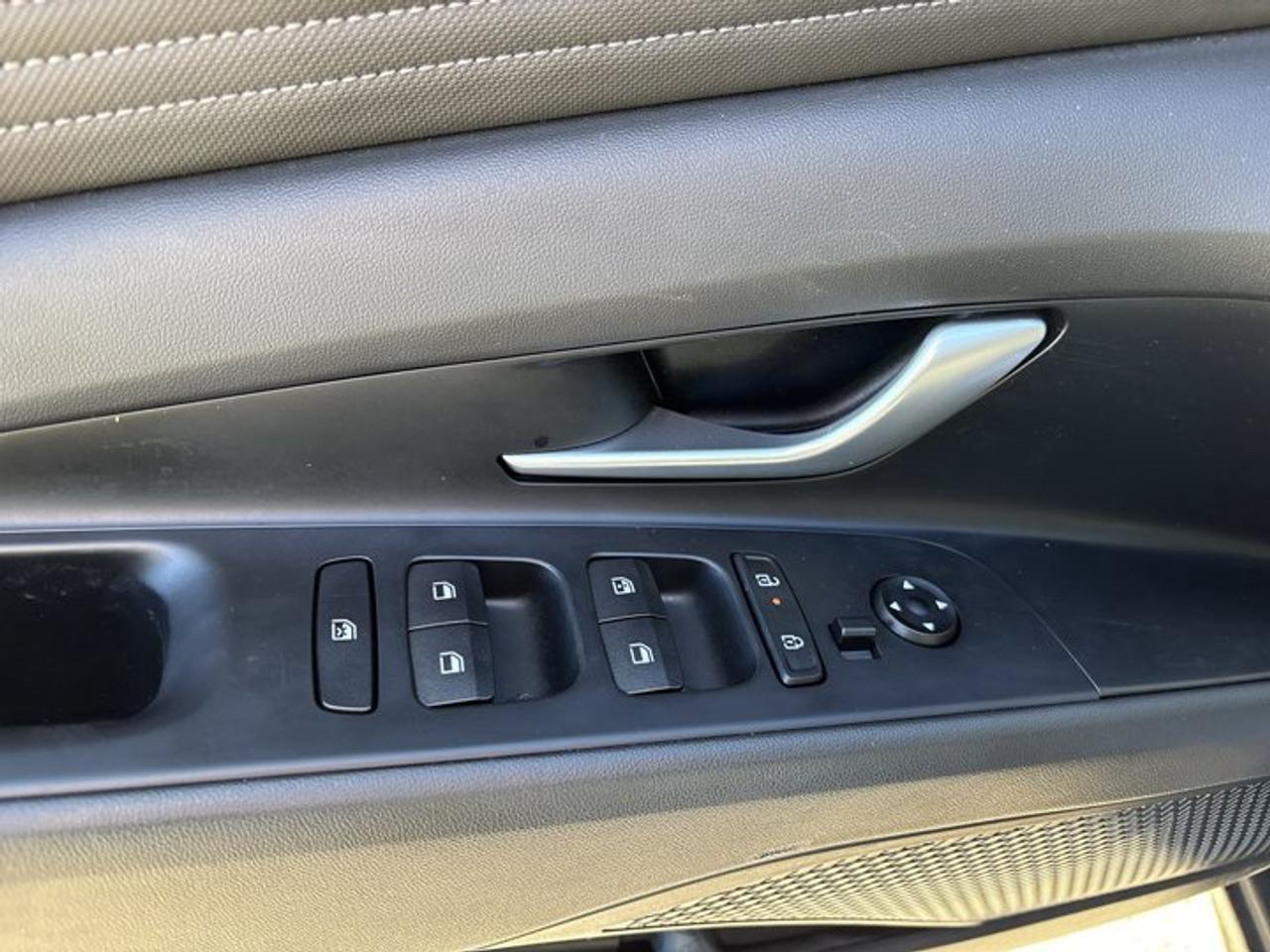 2026 Hyundai Elantra Preferred | No Accidents | Lather Seats | Heated Steering Photo