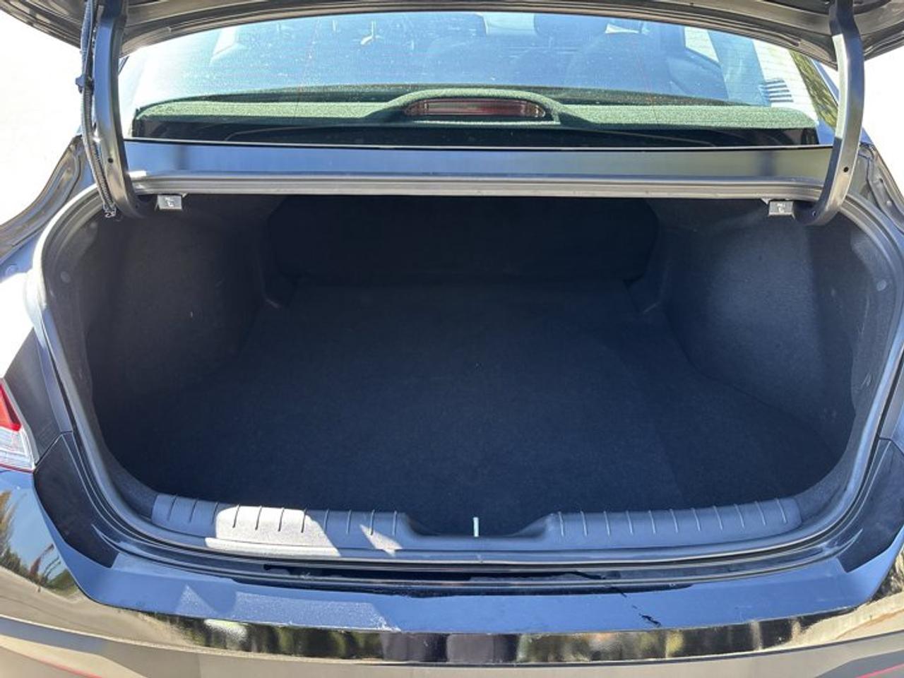 2026 Hyundai Elantra Preferred | No Accidents | Lather Seats | Heated Steering Photo