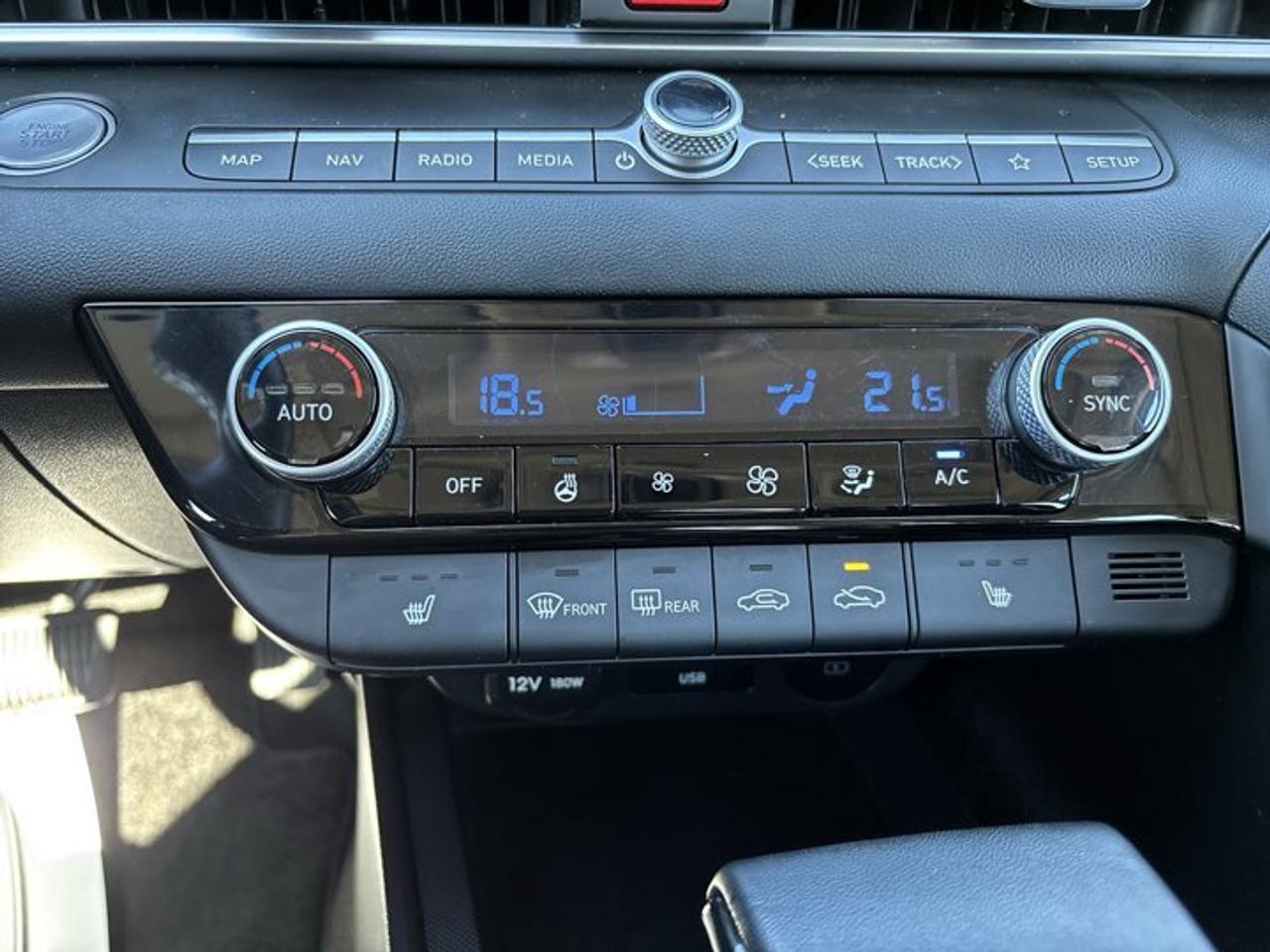 2026 Hyundai Elantra Preferred | No Accidents | Lather Seats | Heated Steering Photo