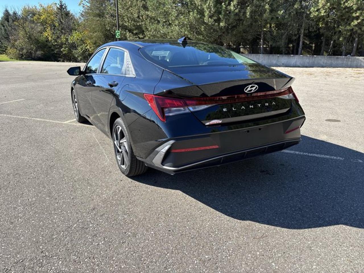 2026 Hyundai Elantra Preferred | No Accidents | Lather Seats | Heated Steering Photo