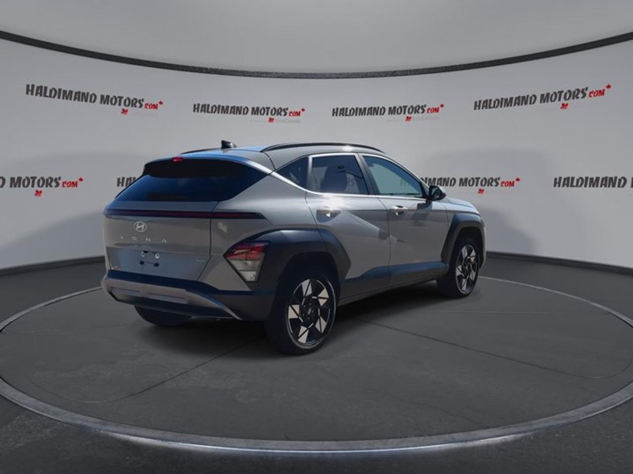 2025 Hyundai KONA Preferred AWD | No Accidents | Sunroof | Leather Seats Photo