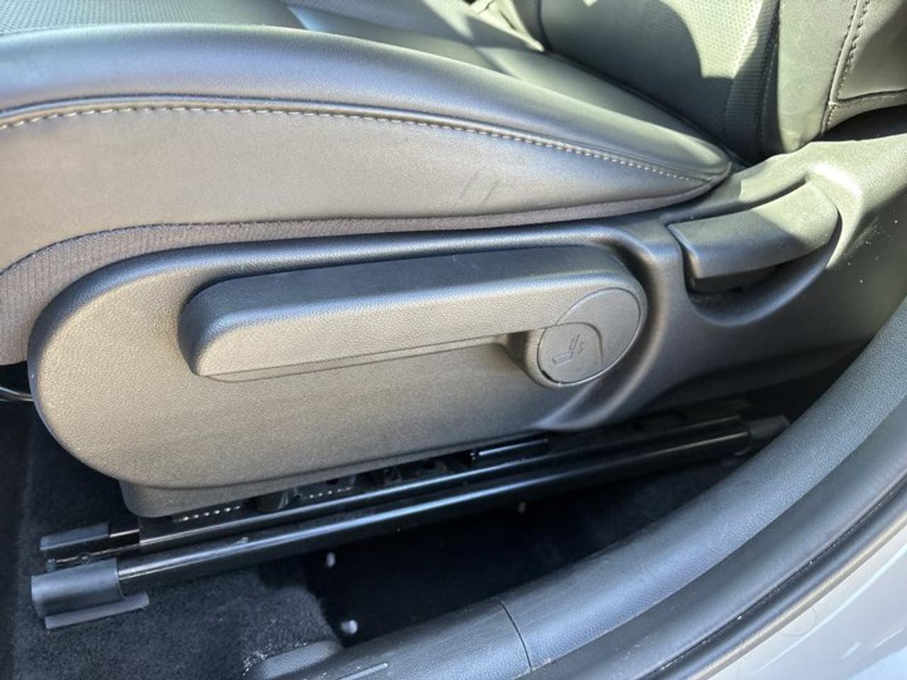 2025 Hyundai KONA Preferred AWD | No Accidents | Sunroof | Leather Seats Photo