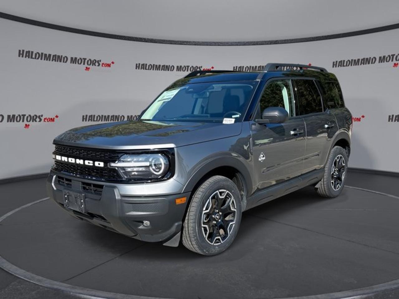 2025 Ford Bronco Sport Outer Banks 4x4 | No Accidents | Heated Steering Photo0