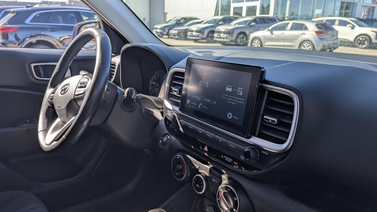 2021 Hyundai Venue PREFERRED Photo