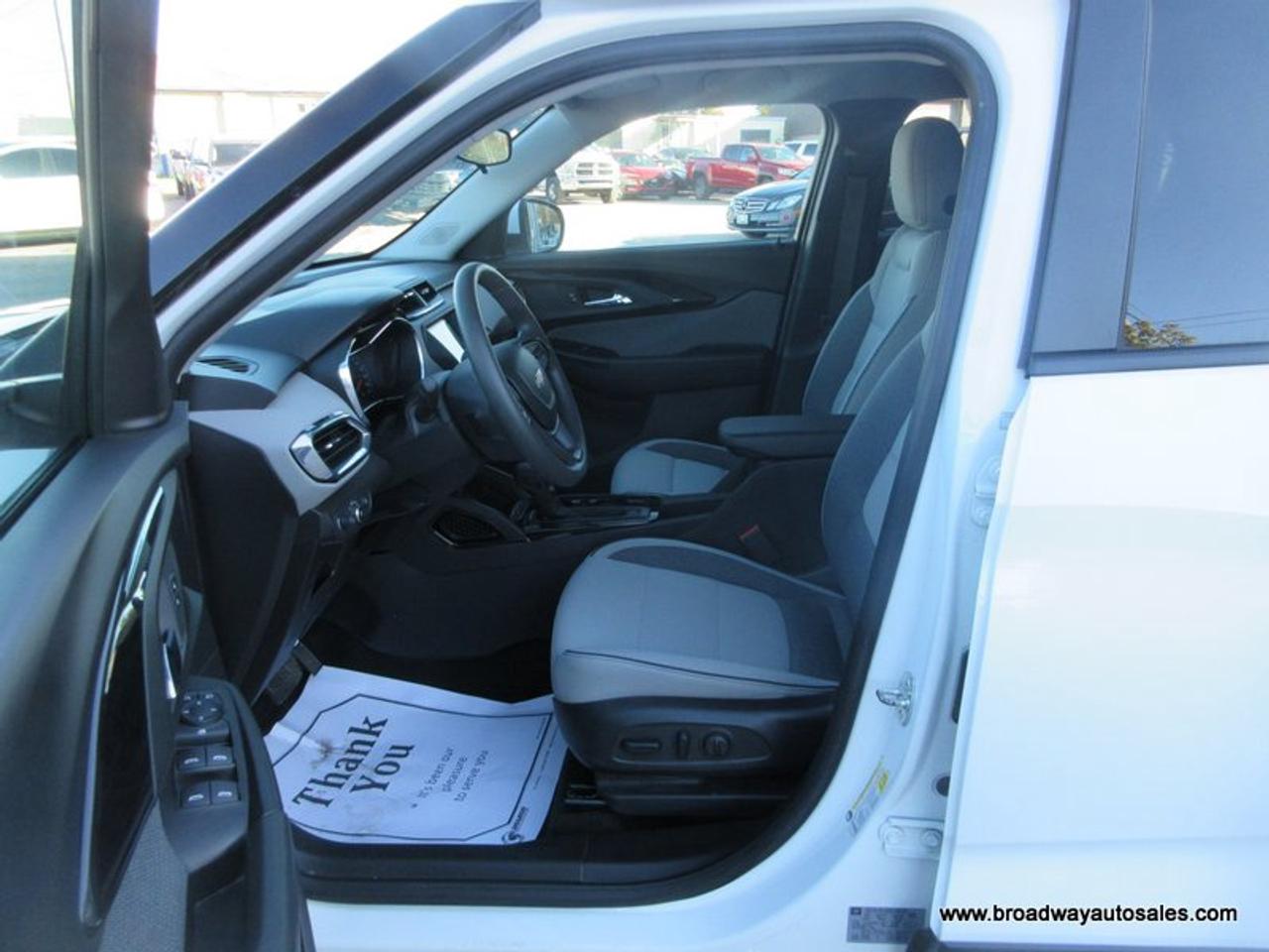 2021 Chevrolet TrailBlazer ALL-WHEEL DRIVE LT-PACKAGE 5 PASSENGER 1.3L - DOHC.. HEATED SEATS.. BACK-UP CAMERA.. BLUETOOTH SYSTEM.. KEYLESS ENTRY.. Photo