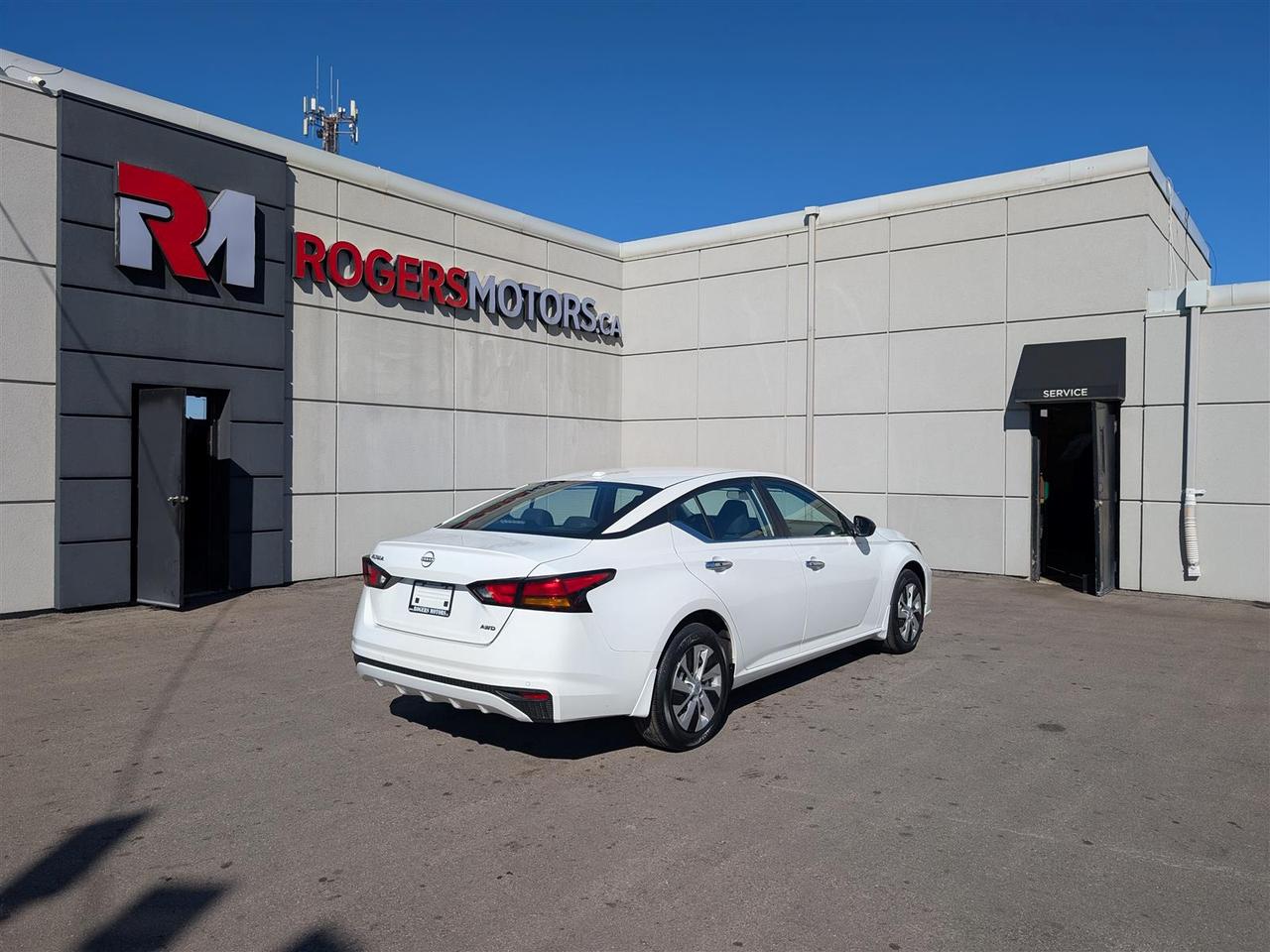2024 Nissan Altima 2.5 S AWD - HTD SEATS - REMOTE STARTER - BLUETOOTH Photo4