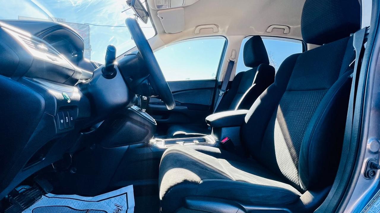 2016 Honda CR-V SE Photo