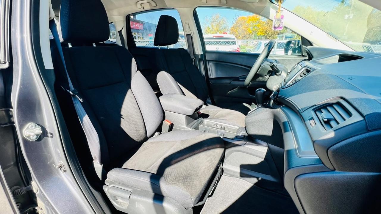 2016 Honda CR-V SE Photo
