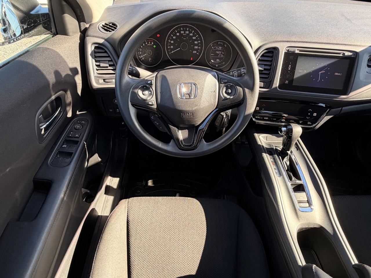 2016 Honda HR-V LX Photo