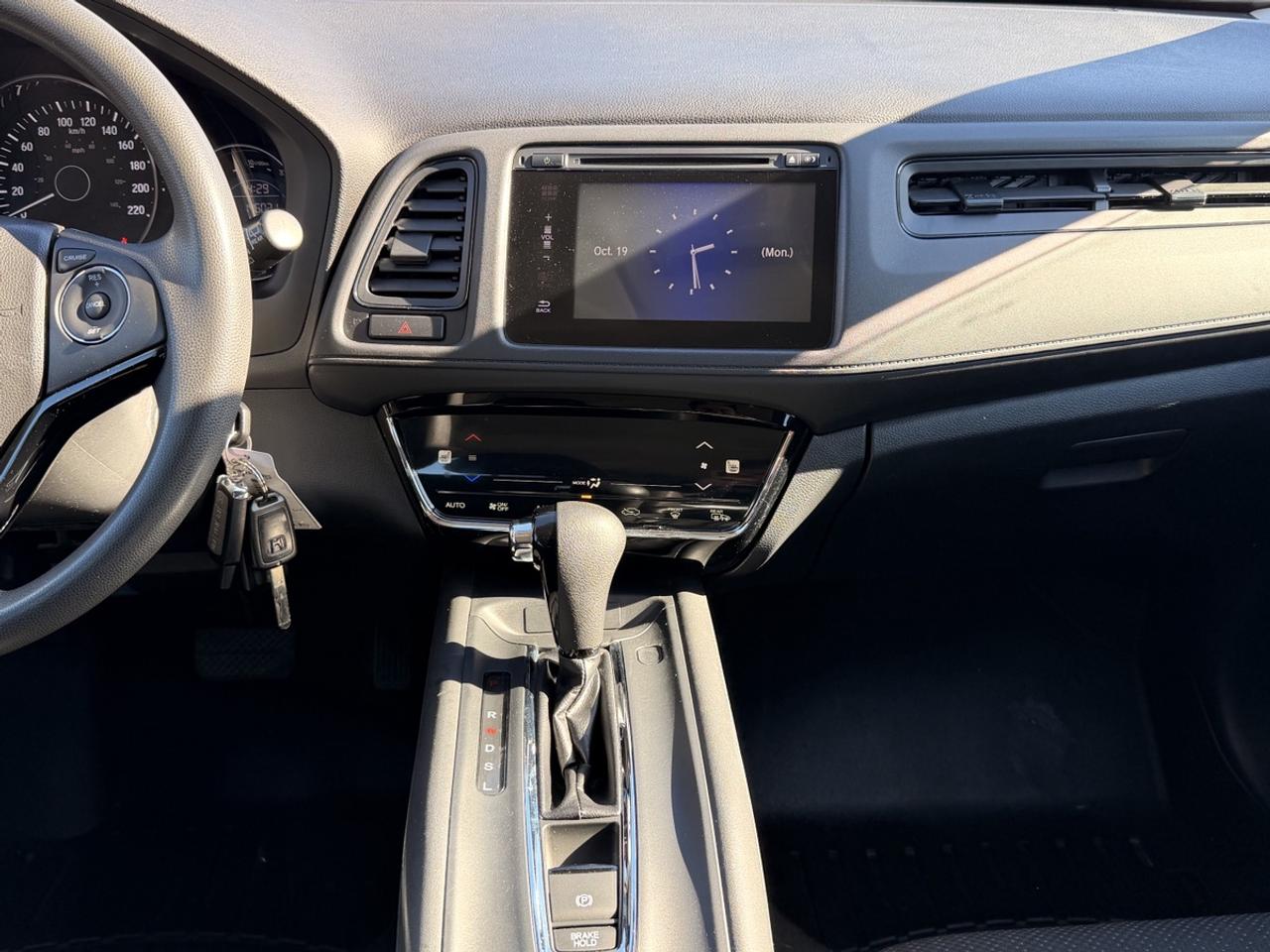 2016 Honda HR-V LX Photo