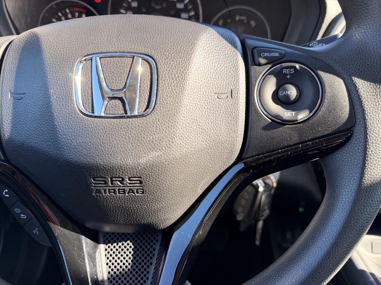 2016 Honda HR-V LX Photo