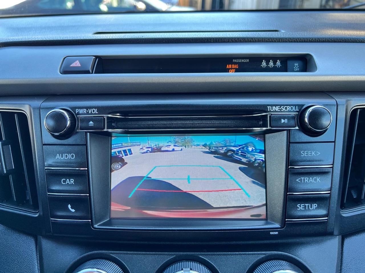 2017 Toyota RAV4 LE Photo