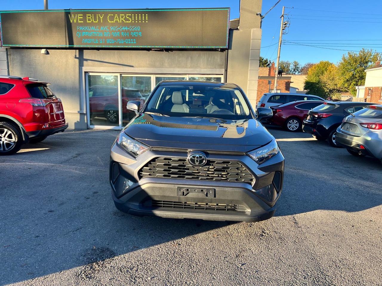 2023 Toyota RAV4 LE Photo