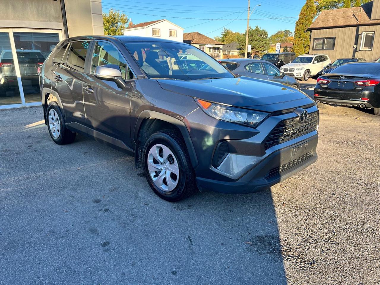 2023 Toyota RAV4 LE Photo