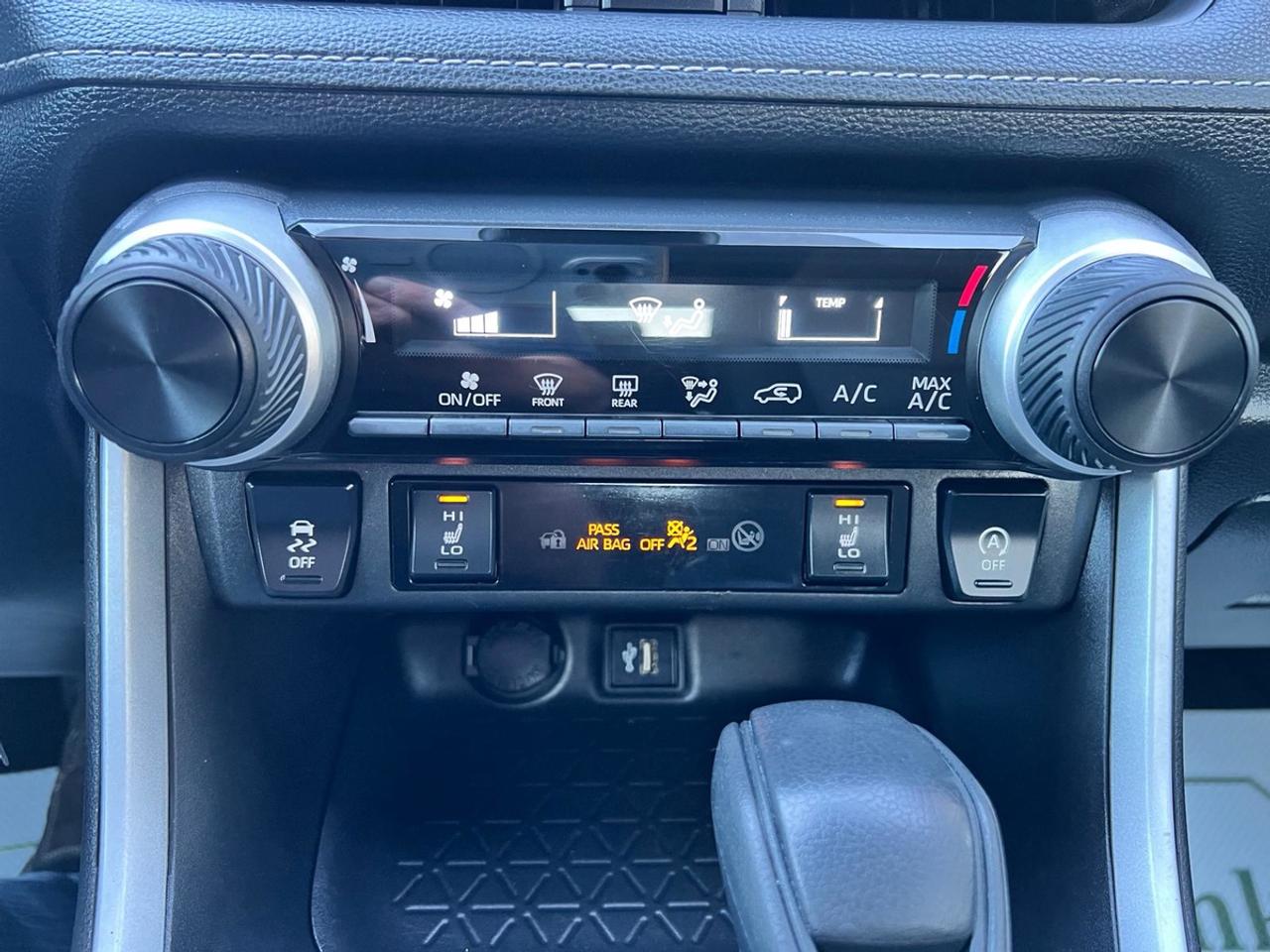 2023 Toyota RAV4 LE Photo