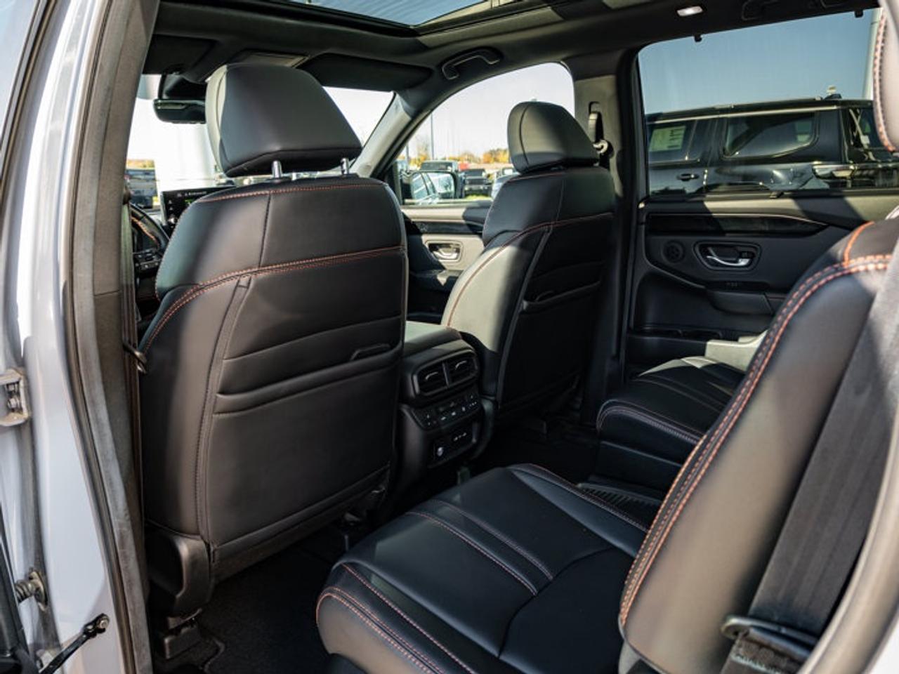 2025 Honda Pilot TrailSport Photo