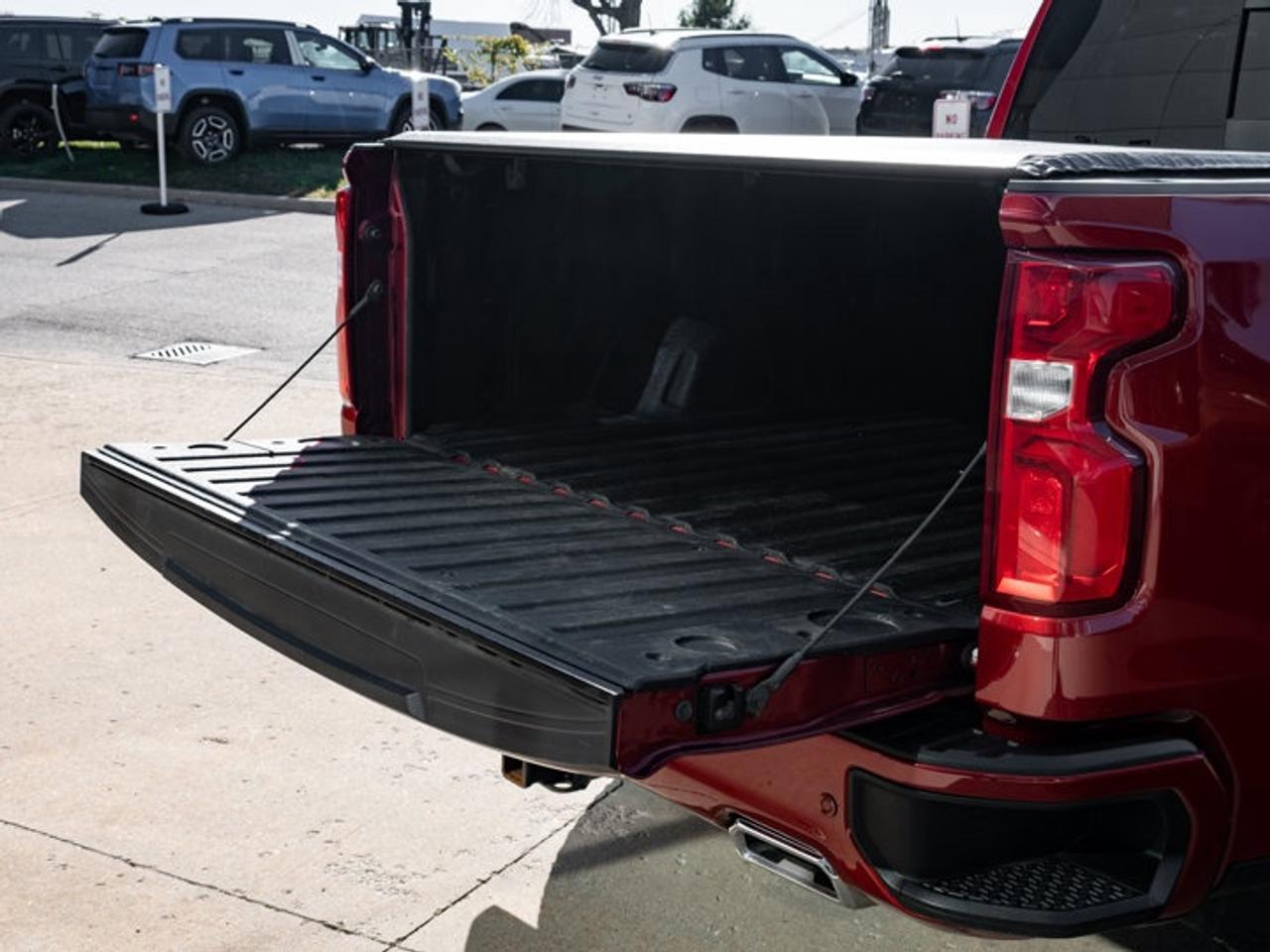 2024 Chevrolet Silverado 1500 RST Photo