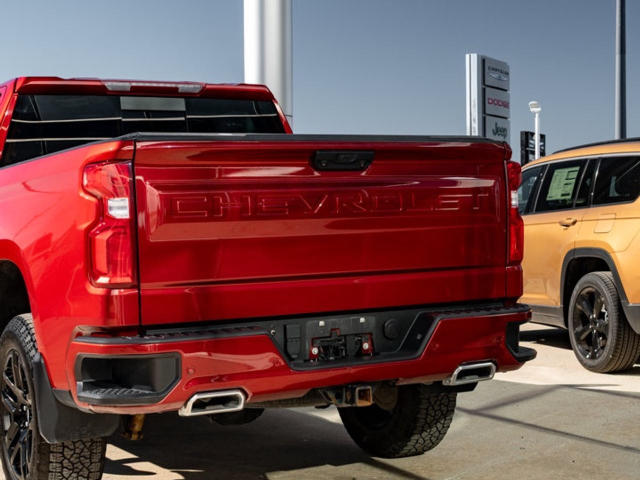 2024 Chevrolet Silverado 1500 RST Photo
