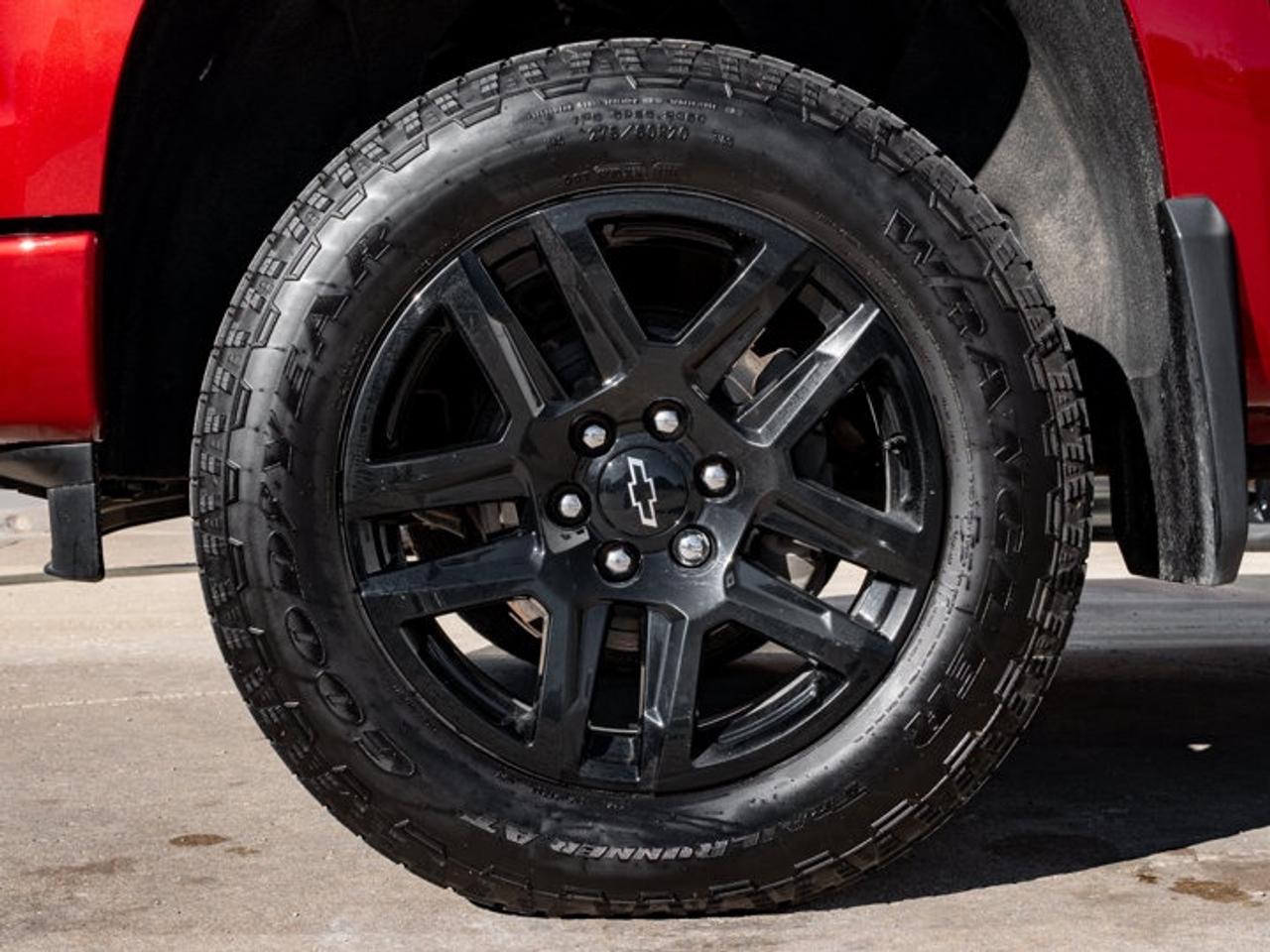 2024 Chevrolet Silverado 1500 RST Photo