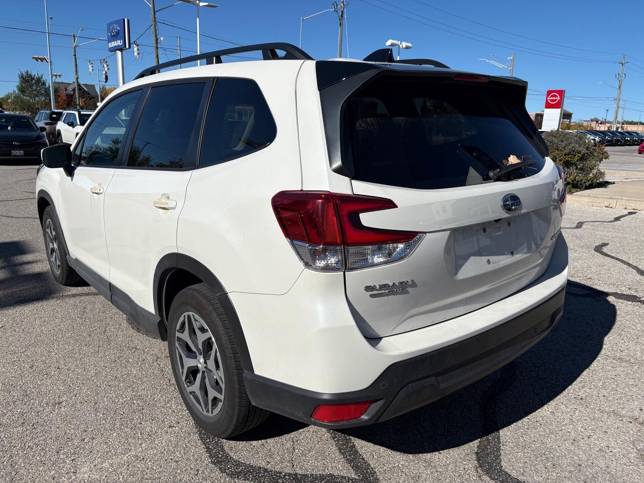 2024 Subaru Forester Touring NO ACCIDENTS! ONE OWNER! Photo3