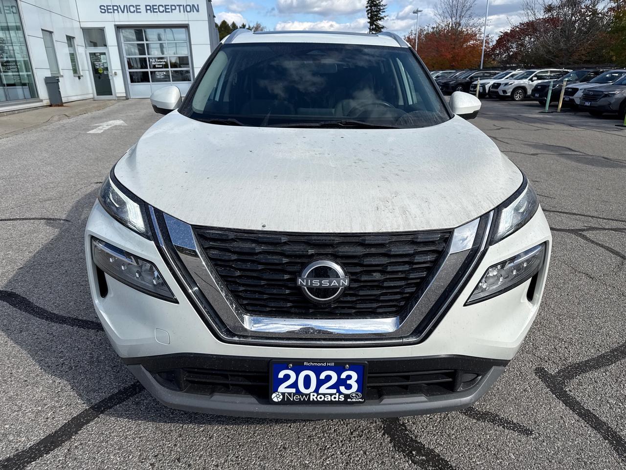 2023 Nissan Rogue SV Moonroof NO ACCIDENTS LOW KM! Photo