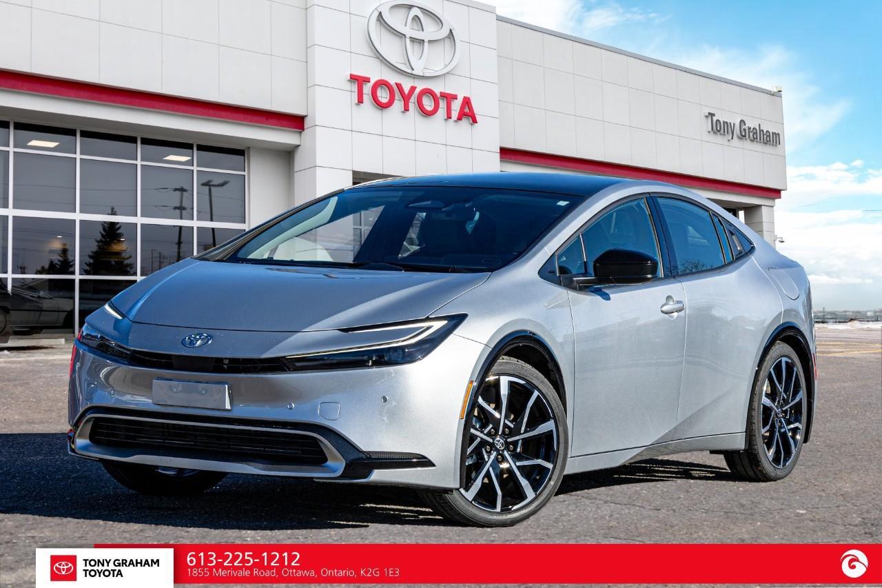 2027 Toyota Prius Plug-In Hybrid XSE Photo