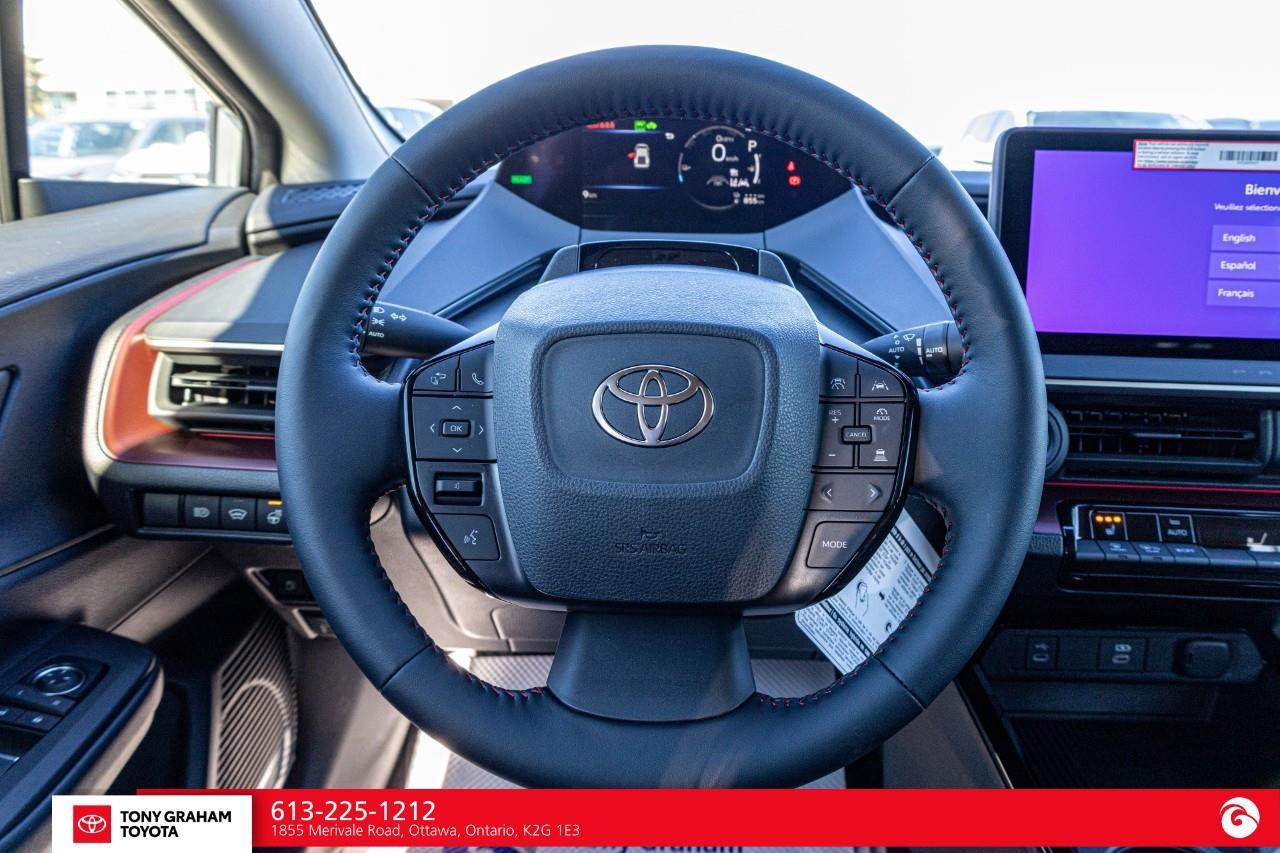 2027 Toyota Prius Plug-In Hybrid XSE Photo