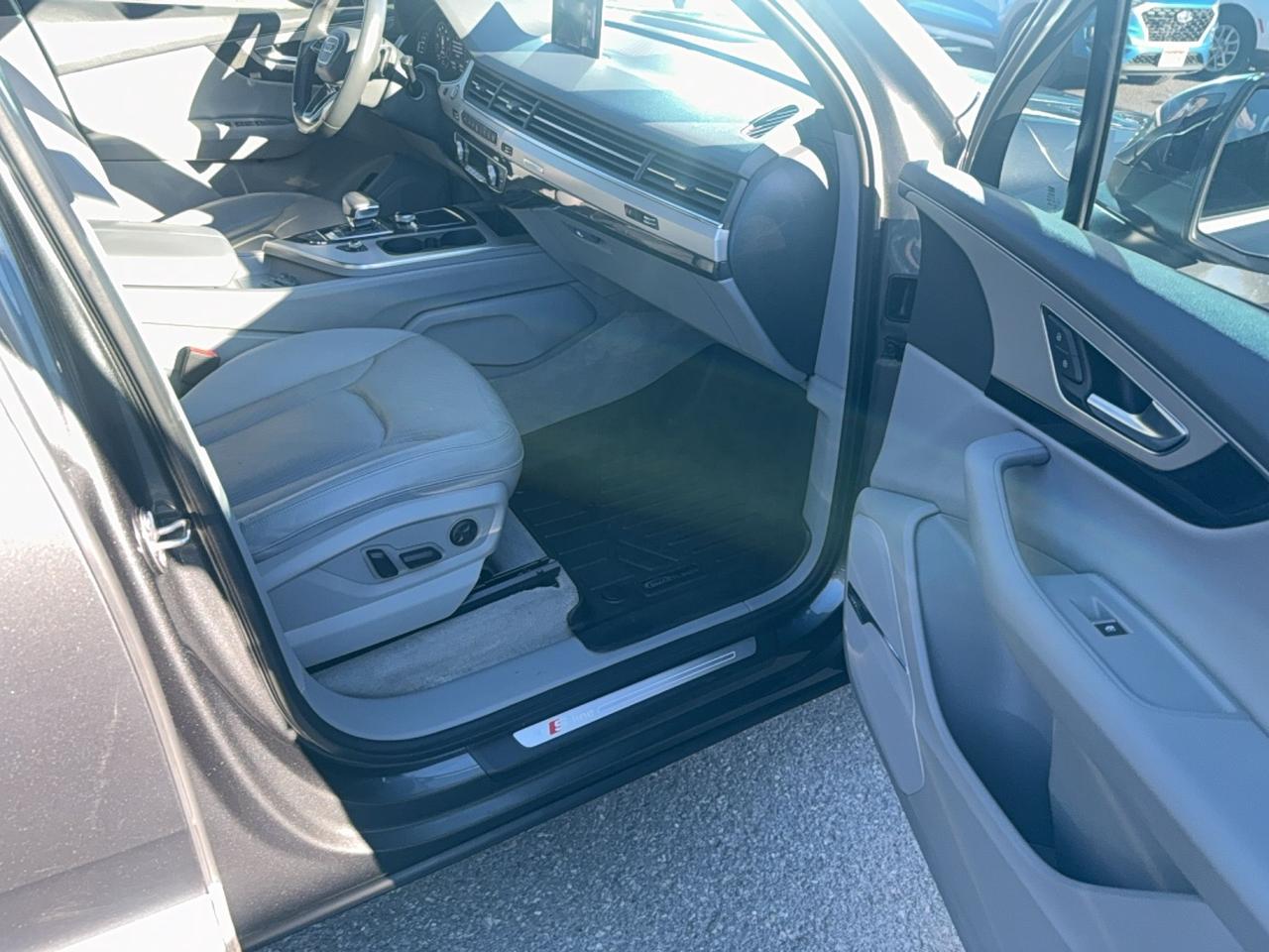 2017 Audi Q7 3.0T Technik
