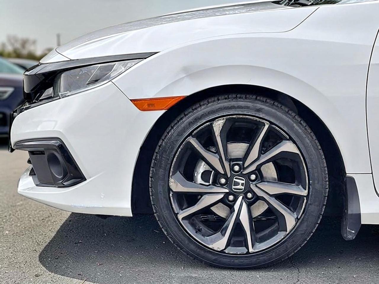 2019 Honda Civic Sport Photo