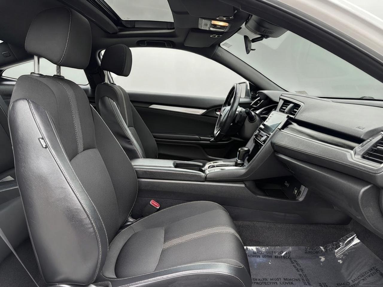 2019 Honda Civic Sport Photo