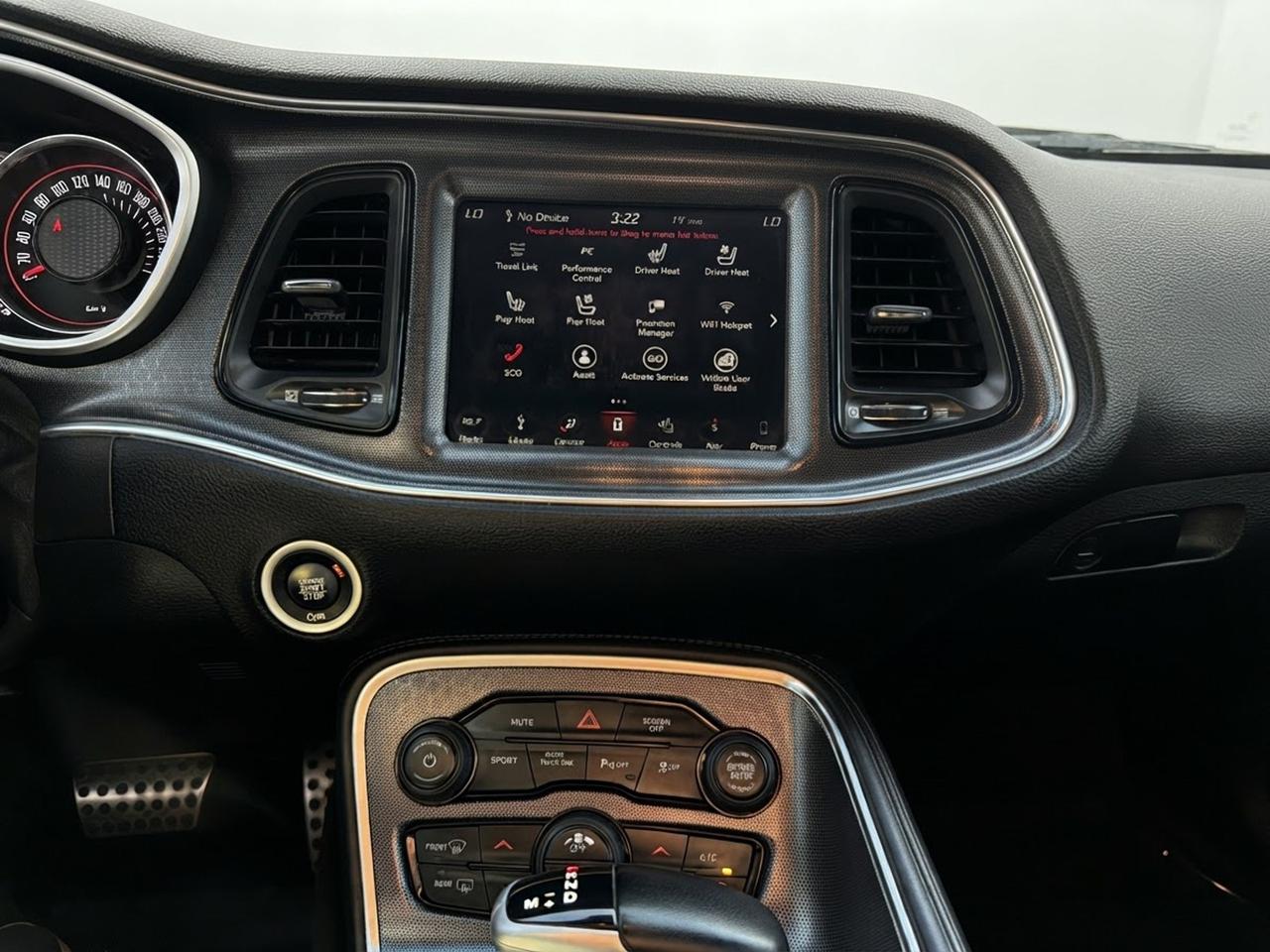 2018 Dodge Challenger SXT Plus Photo