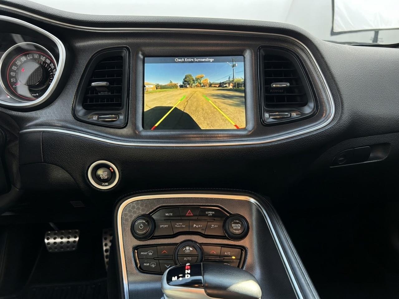 2018 Dodge Challenger SXT Plus Photo