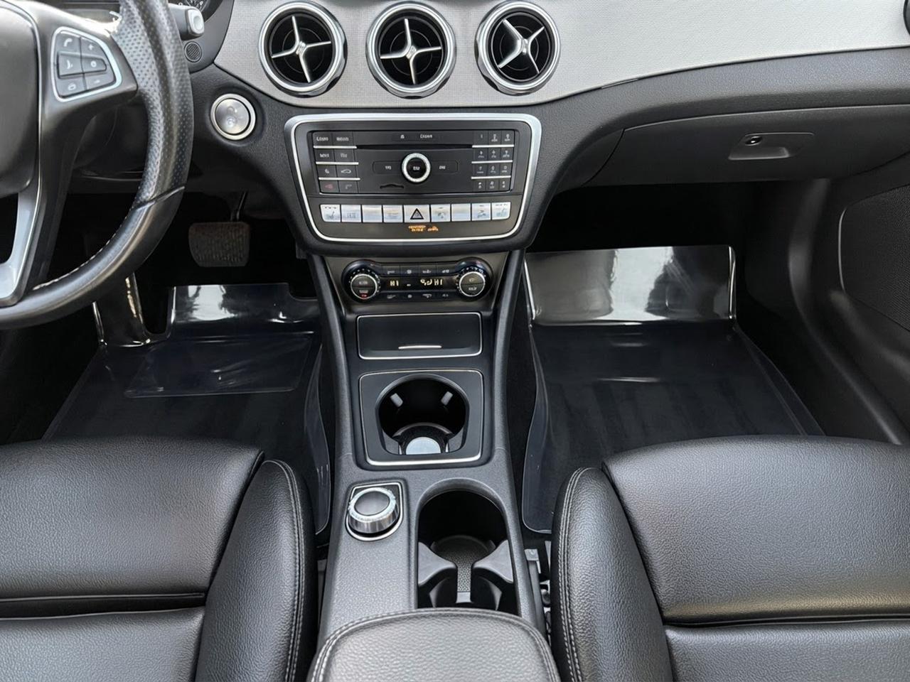 2018 Mercedes-Benz GLA GLA 250 Photo