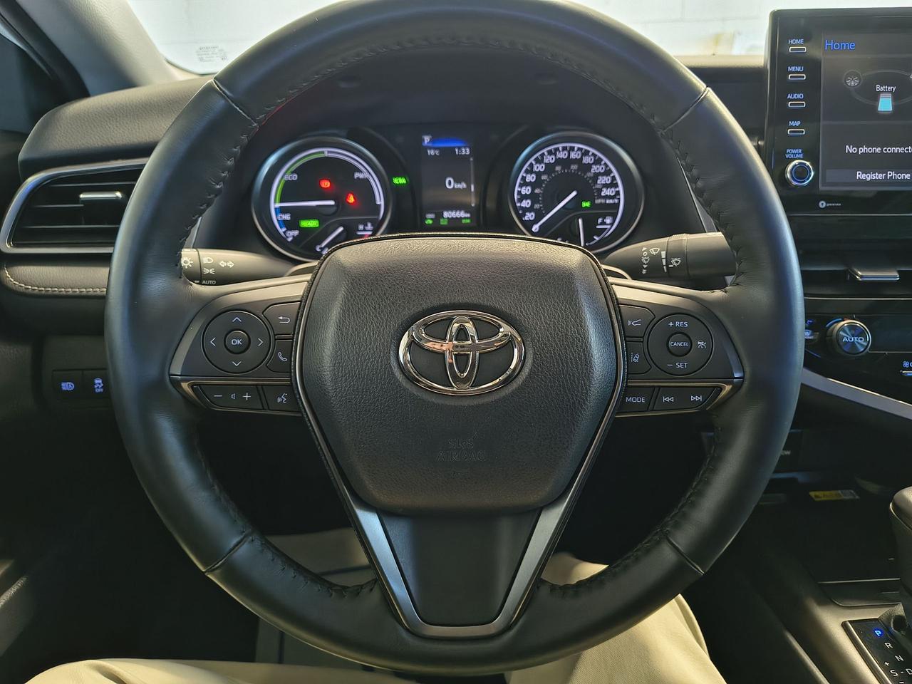 2023 Toyota Camry HYBRID SE Photo