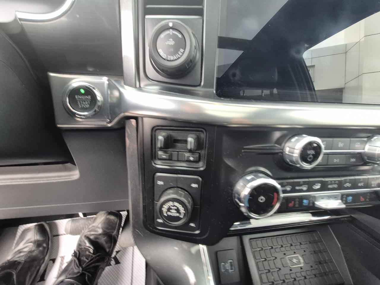 2023 Ford F-150 LOCAL TRADE! LONG BOX! POWERBOOST! FX4!360-CAMERA! Photo