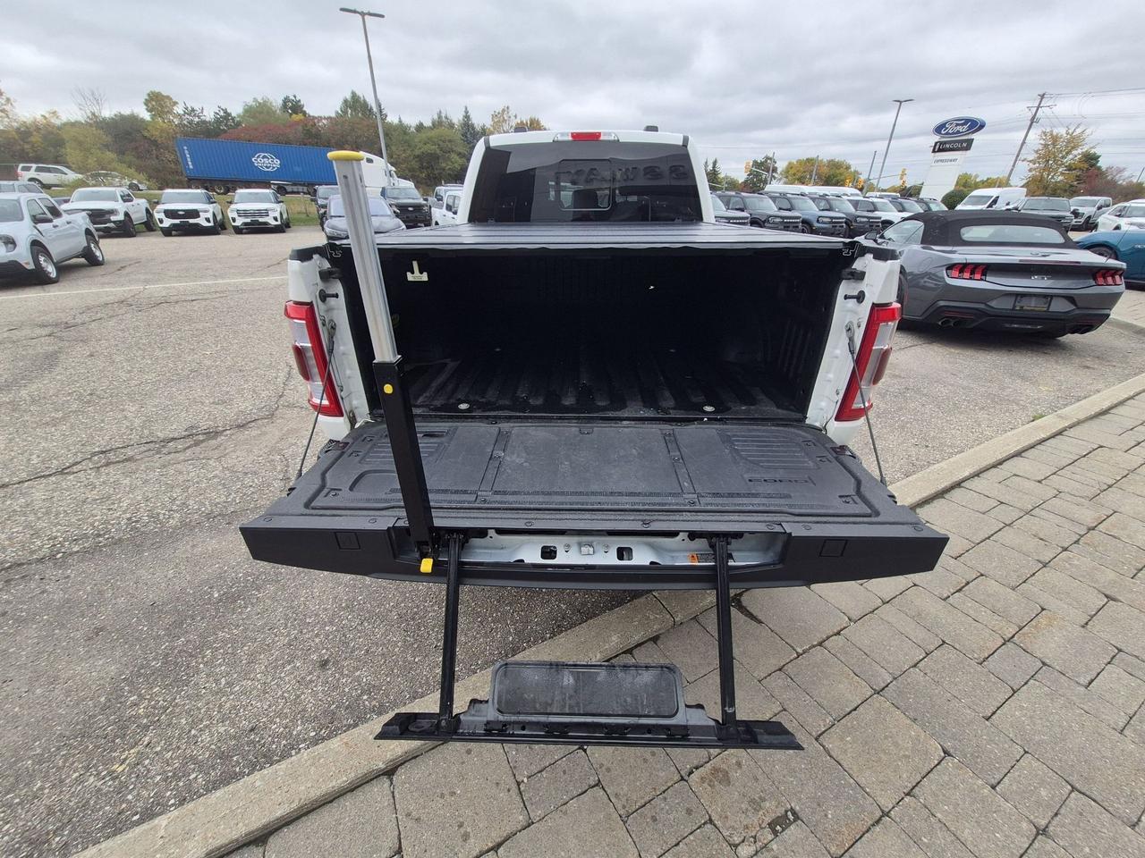 2023 Ford F-150 LOCAL TRADE! LONG BOX! POWERBOOST! FX4!360-CAMERA! Photo
