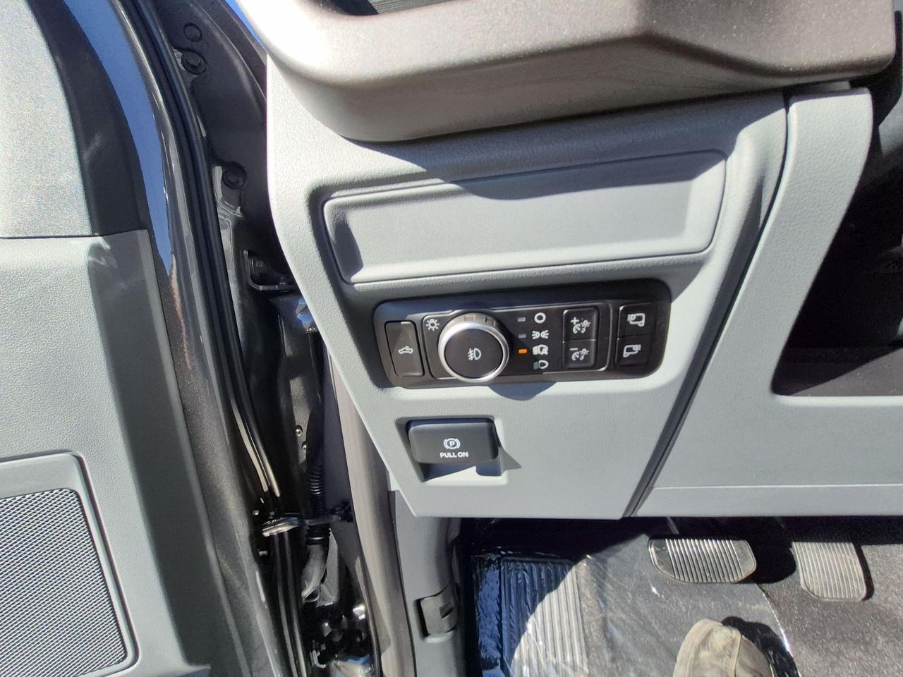 2026 Ford F-150 XLT 4WD SuperCrew 6.5' Box Photo