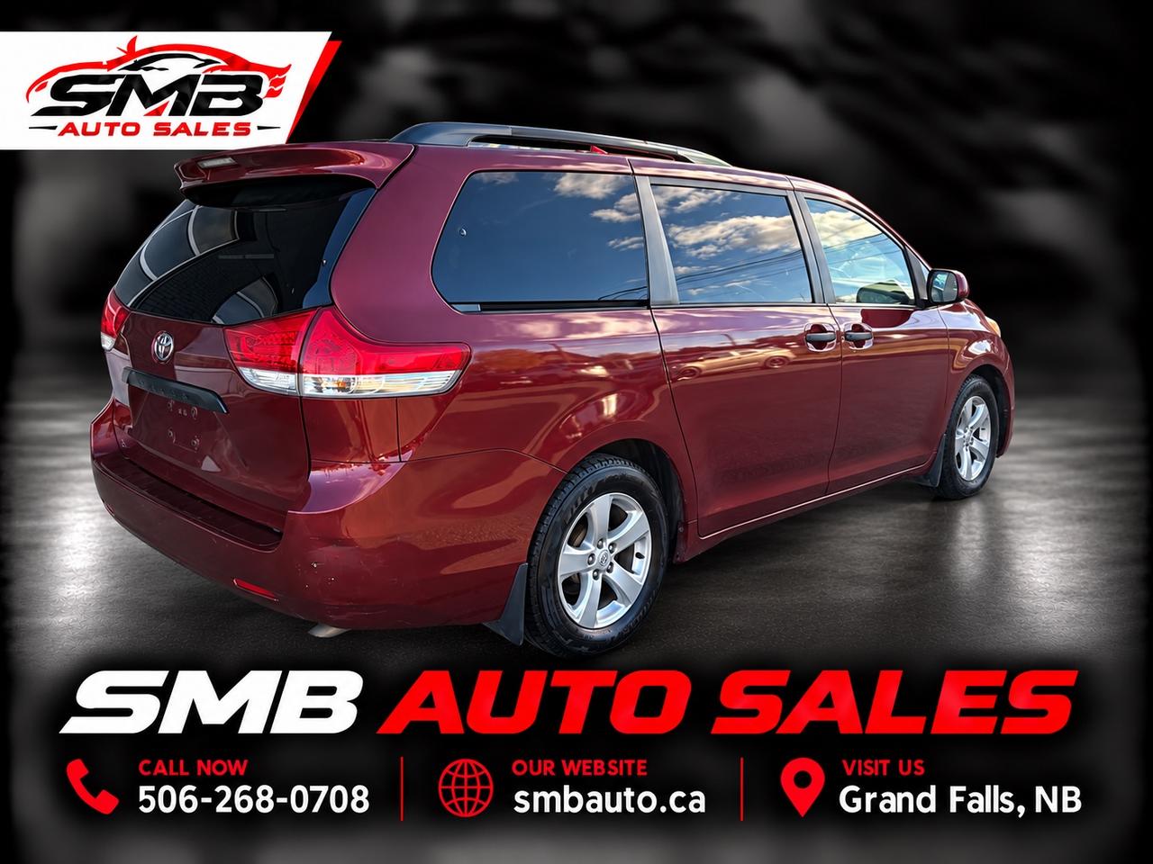 2011 Toyota Sienna Base V6 - Photo #3