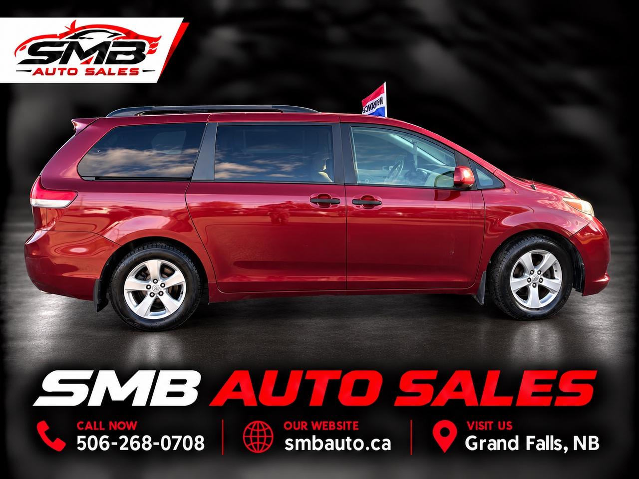 2011 Toyota Sienna Base V6 - Photo #2