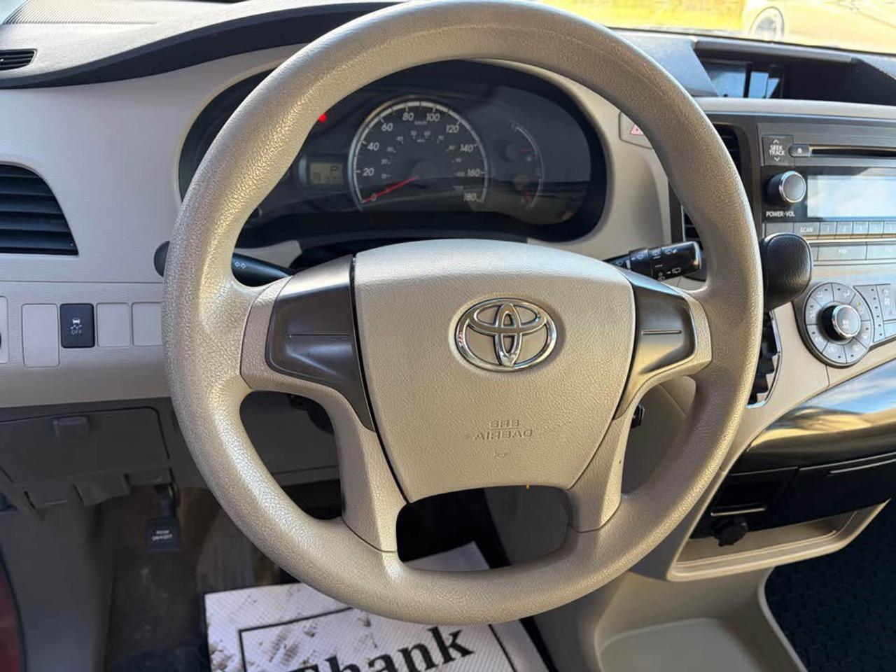 2011 Toyota Sienna Base V6 Photo