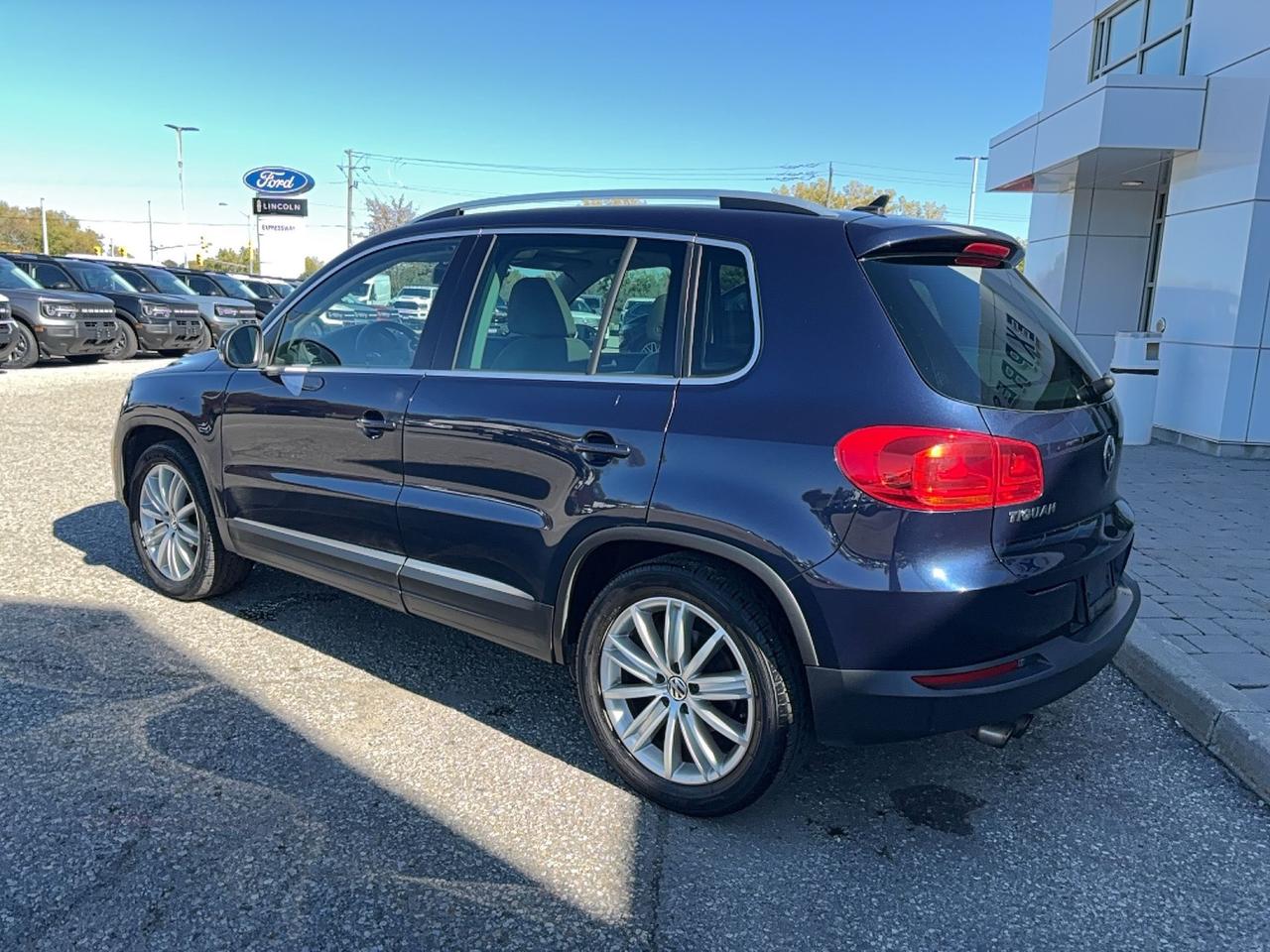 2014 Volkswagen Tiguan PANO ROOF!LEATHER, 18'S! AS TRADED! WELL CARED FOR Photo