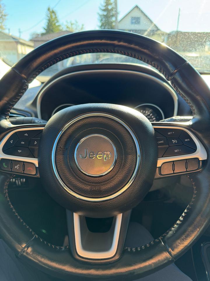 2018 Jeep Compass Limited 4x4 | Certified | LOW KM Photo