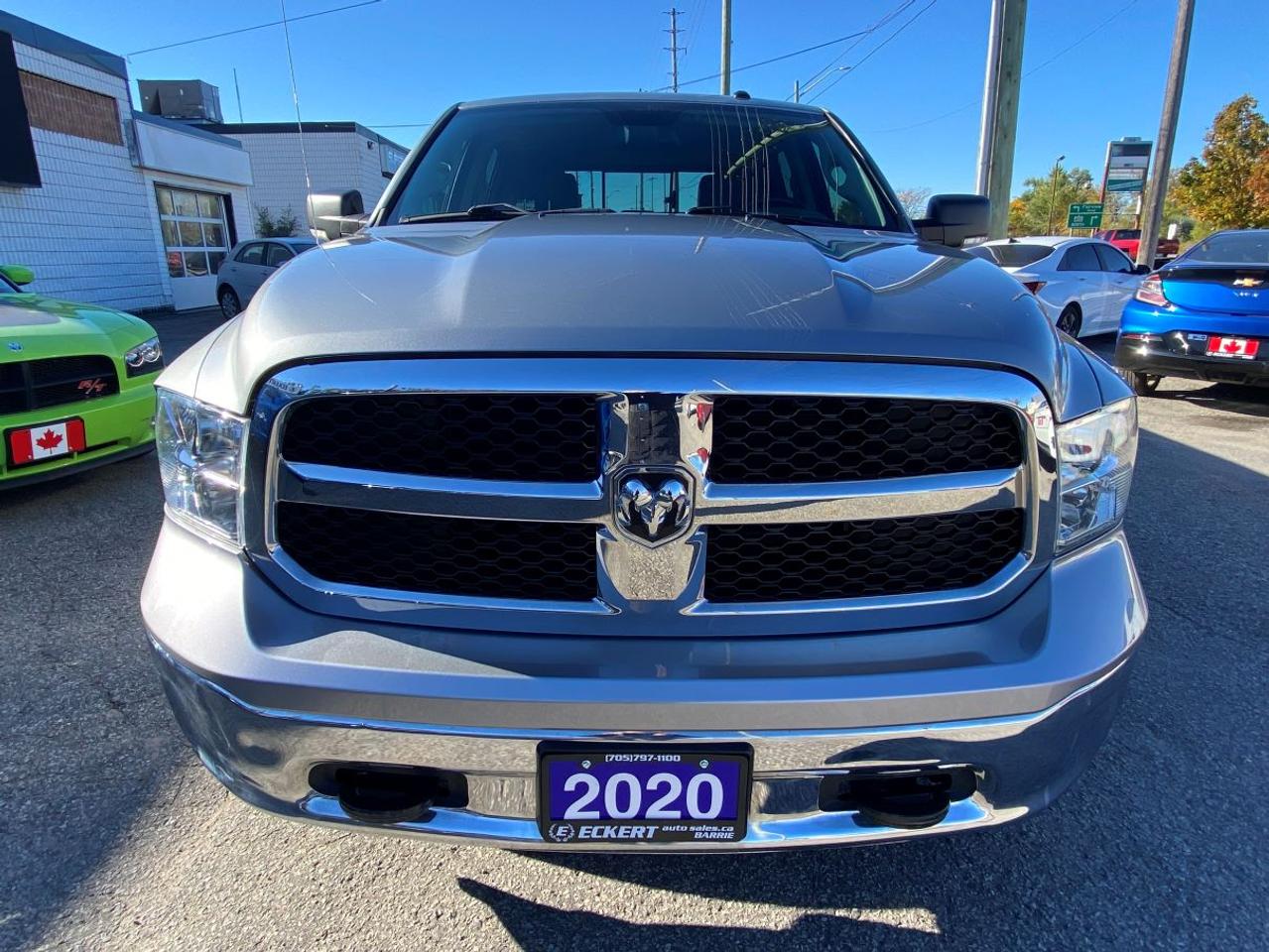 2020 RAM 1500 Classic SLT CREW CAB 4X4!! Photo